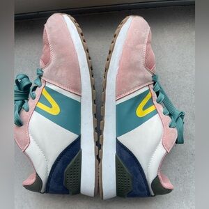 Size 7 Tretorn Loyola Sneakers